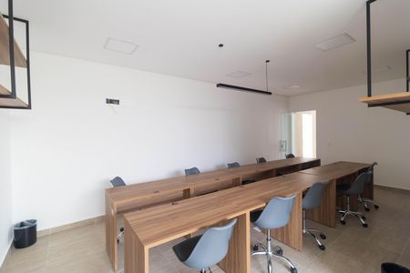 Apartamento para alugar com 55m², 2 quartos e 1 vaga Apartamento para alugar com 55m², 2 quartos e 1 vagaÁrea comum - Escritório