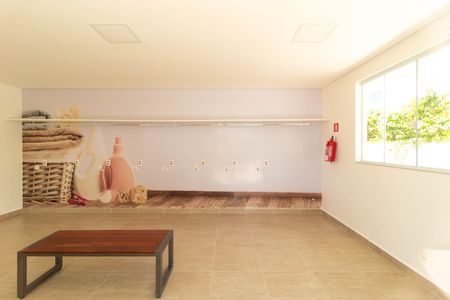 Apartamento para alugar com 55m², 2 quartos e 1 vaga Apartamento para alugar com 55m², 2 quartos e 1 vagaÁrea comum - Lavanderia