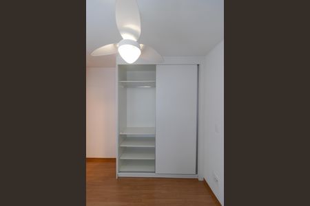 Apartamento para alugar com 55m², 2 quartos e 1 vaga Apartamento para alugar com 55m², 2 quartos e 1 vagaSuíte - Armário