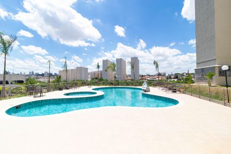 Apartamento para alugar com 55m², 2 quartos e 1 vaga Apartamento para alugar com 55m², 2 quartos e 1 vagaÁrea comum - Piscina