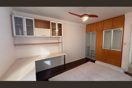 Apartamento à venda com 126m², 3 quartos e 2 vagasQuarto 2
