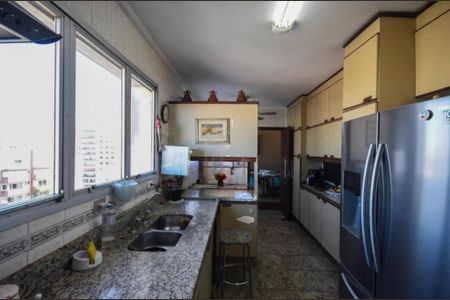 Apartamento para alugar com 345m², 4 quartos e 2 vagasFoto 08