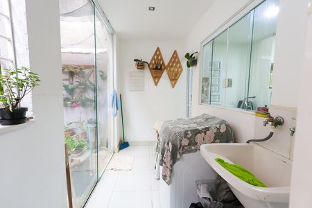 Casa à venda com 320m², 3 quartos e 4 vagasÁrea de Serviço