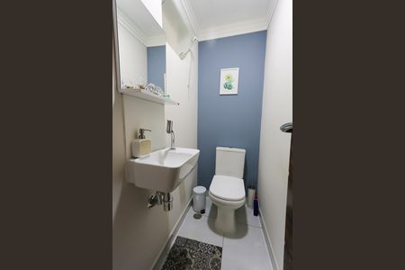 Casa à venda com 320m², 3 quartos e 4 vagasLavabo