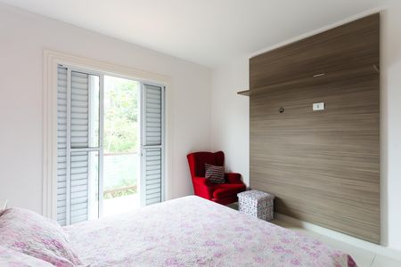 Casa à venda com 320m², 3 quartos e 4 vagassuíte