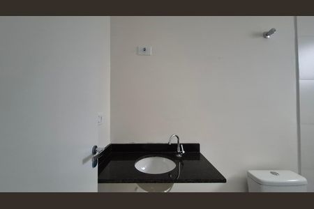 Apartamento à venda com 54m², 2 quartos e 1 vaga Apartamento à venda com 54m², 2 quartos e 1 vagaBanheiro da suíte