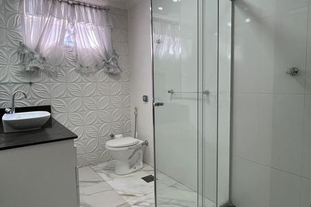 Apartamento para alugar com 140m², 2 quartos e sem vagaBanheiro