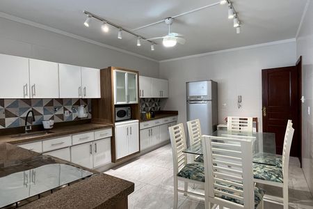 Apartamento para alugar com 140m², 2 quartos e sem vagaCozinha e Área de Serviço