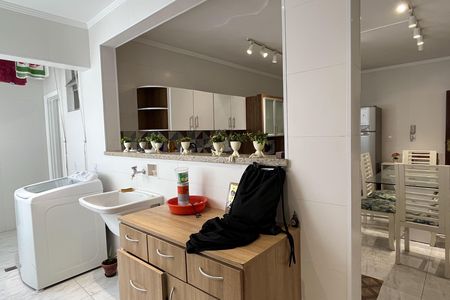 Apartamento para alugar com 140m², 2 quartos e sem vagaCozinha e Área de Serviço