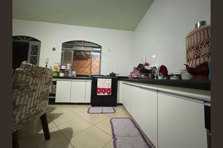 Casa à venda com 250m², 2 quartos e 3 vagas
