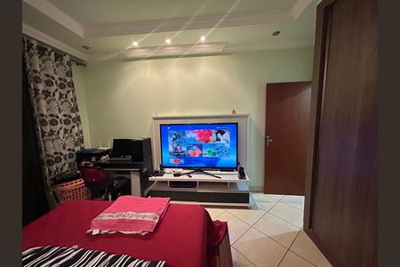 Casa à venda com 250m², 2 quartos e 3 vagas