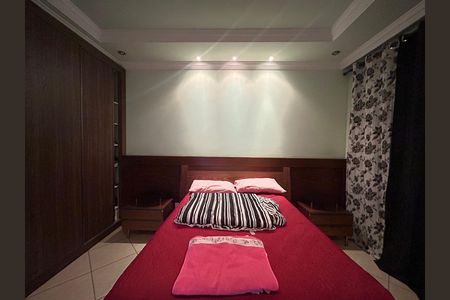 Casa à venda com 250m², 2 quartos e 3 vagas