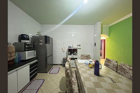 Casa à venda com 250m², 2 quartos e 3 vagas