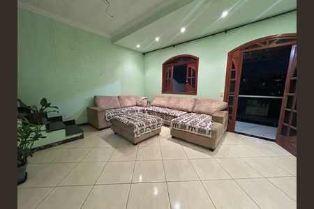 Casa à venda com 250m², 2 quartos e 3 vagas