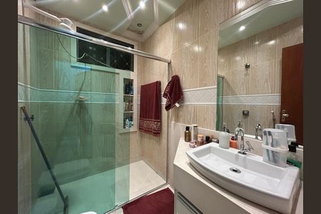 Casa à venda com 250m², 2 quartos e 3 vagas