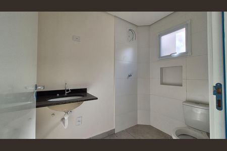 Apartamento à venda com 56m², 2 quartos e 1 vaga Apartamento à venda com 56m², 2 quartos e 1 vagaBanheiro