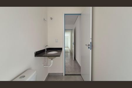 Apartamento à venda com 56m², 2 quartos e 1 vaga Apartamento à venda com 56m², 2 quartos e 1 vagaBanheiro da suíte