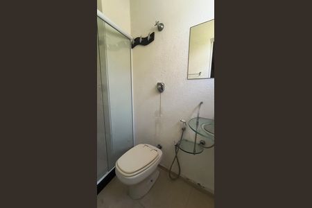 Casa de condomínio para alugar com 700m², 7 quartos e 2 vagas