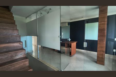 Casa de condomínio para alugar com 700m², 7 quartos e 2 vagas
