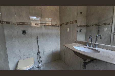Casa de condomínio para alugar com 700m², 7 quartos e 2 vagas