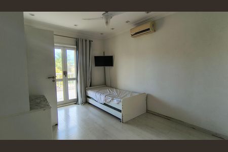 Casa de condomínio para alugar com 700m², 7 quartos e 2 vagas