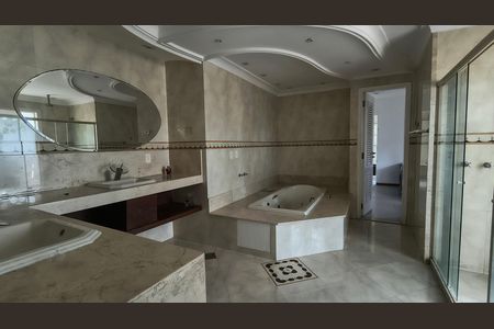 Casa de condomínio para alugar com 700m², 7 quartos e 2 vagas