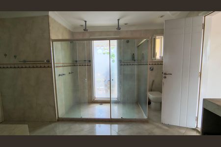 Casa de condomínio para alugar com 700m², 7 quartos e 2 vagas