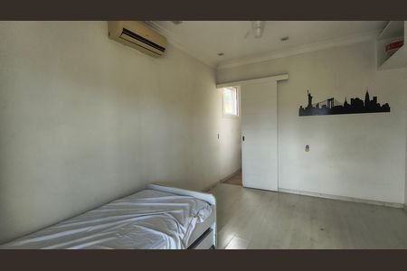 Casa de condomínio para alugar com 700m², 7 quartos e 2 vagas
