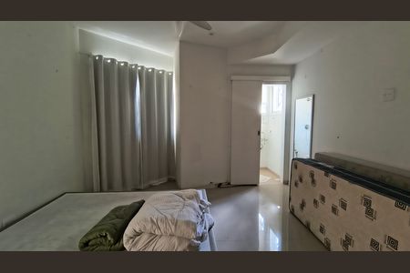 Casa de condomínio para alugar com 700m², 7 quartos e 2 vagas