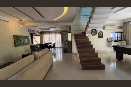 Casa de condomínio para alugar com 700m², 7 quartos e 2 vagas