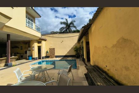 Casa de condomínio para alugar com 700m², 7 quartos e 2 vagas