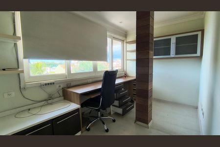 Casa de condomínio para alugar com 700m², 7 quartos e 2 vagas