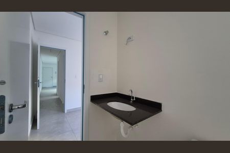 Apartamento à venda com 56m², 2 quartos e 1 vaga Apartamento à venda com 56m², 2 quartos e 1 vagaBanheiro da suíte