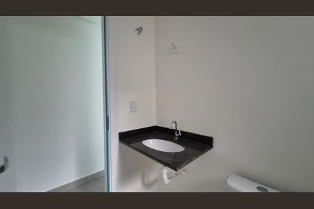Apartamento à venda com 56m², 2 quartos e 1 vaga Apartamento à venda com 56m², 2 quartos e 1 vagaBanheiro