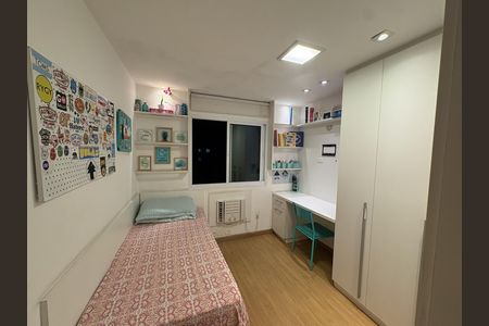 Apartamento à venda com 137m², 5 quartos e 2 vagas Apartamento à venda com 137m², 5 quartos e 2 vagasQuarto