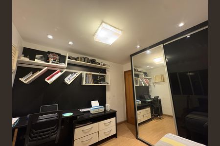 Apartamento à venda com 137m², 5 quartos e 2 vagas Apartamento à venda com 137m², 5 quartos e 2 vagasQuarto