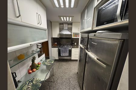 Cozinha de apartamento à venda com 5 quartos, 137m² em Barra da Tijuca, Rio de Janeiro