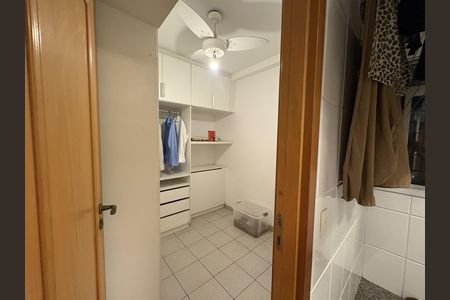 Apartamento à venda com 137m², 5 quartos e 2 vagas Apartamento à venda com 137m², 5 quartos e 2 vagasÁrea de Serviço