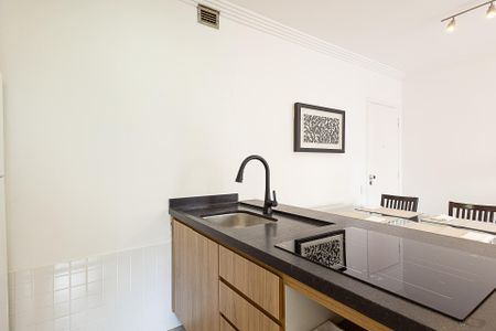 Apartamento à venda com 46m², 1 quarto e 1 vaga Apartamento à venda com 46m², 1 quarto e 1 vagaCozinha