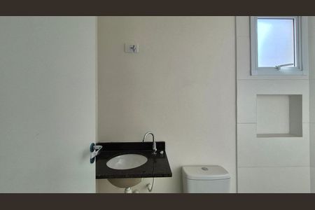 Apartamento à venda com 54m², 2 quartos e 2 vagasBanheiro social