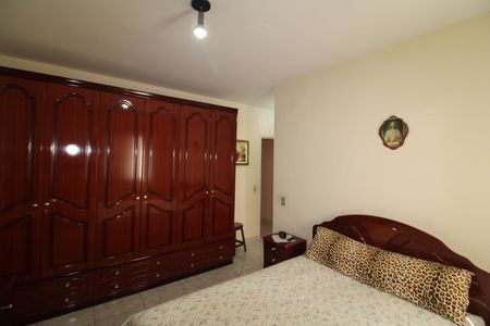Casa à venda com 157m², 3 quartos e 2 vagasQuarto 2