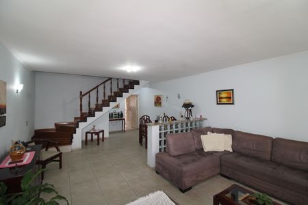 Sala de casa à venda com 3 quartos, 157m² em Parque Peruche, São Paulo