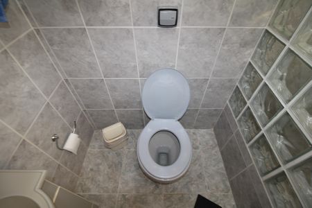Casa à venda com 157m², 3 quartos e 2 vagasBanheiro 1