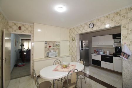 Casa à venda com 157m², 3 quartos e 2 vagasCozinha