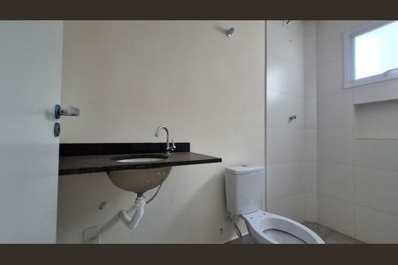 Apartamento à venda com 55m², 2 quartos e 2 vagas Apartamento à venda com 55m², 2 quartos e 2 vagasBanheiro da suíte