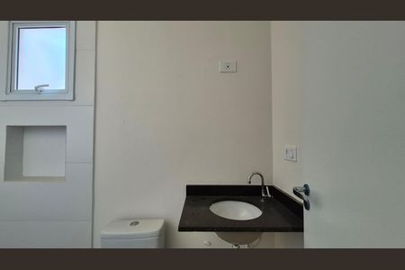 Apartamento à venda com 55m², 2 quartos e 2 vagas Apartamento à venda com 55m², 2 quartos e 2 vagasBanheiro social