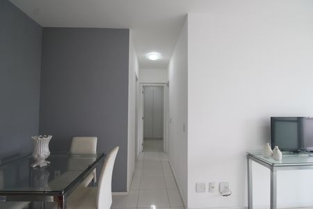 Apartamento para alugar com 80m², 2 quartos e 1 vagaSala