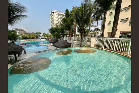 Apartamento para alugar com 80m², 2 quartos e 1 vagaÁrea comum - Piscina