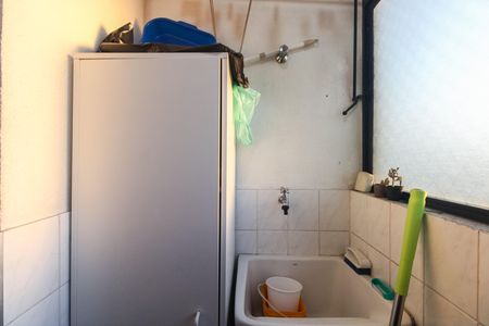 Apartamento à venda com 73m², 3 quartos e 1 vagaÁrea de Serviço 