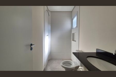 Apartamento à venda com 55m², 2 quartos e 2 vagas Apartamento à venda com 55m², 2 quartos e 2 vagasBanheiro da suíte